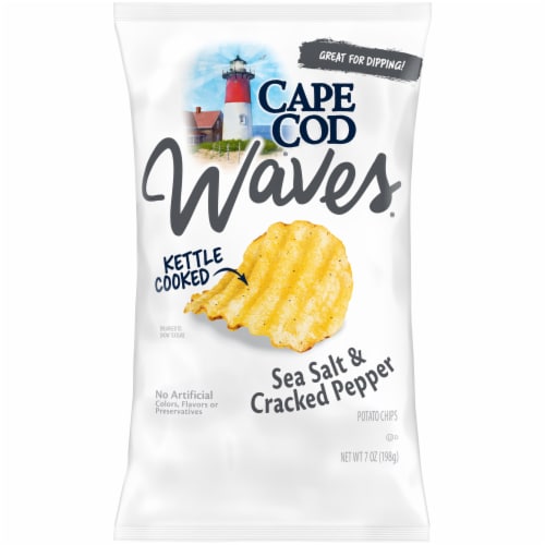 Cape Cod® Waves Sea Salt & Cracked Pepper Potato Chips