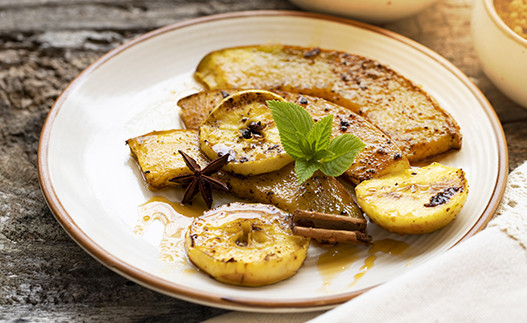 Baked Squash with Apples and Spices