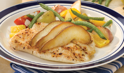 Tilapia Caribeña Fácil en Paquete al Horno con Peras y Papas Asadas Carnavaleras