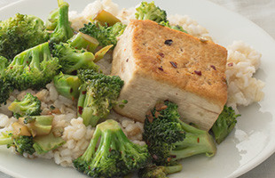 Pan-Seared Tofu with Broccoli