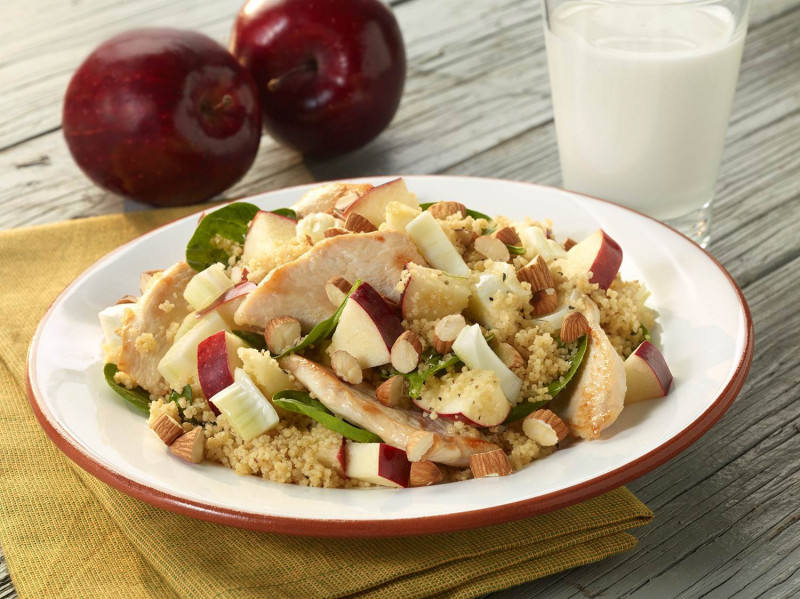 Ensalada de Pollo, Manzana y Hinojo con Cuscús