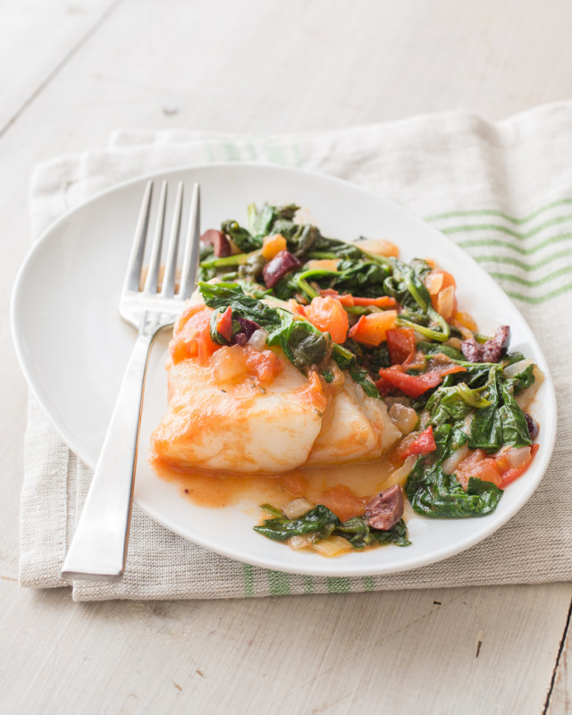 Pan-Seared Cod with Tomato and Spinach