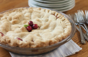 Pastel Profundo de Manzana y Arándano Rojo