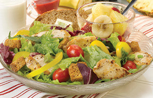 European Salad with Chicken and Raspberry Vinaigrette