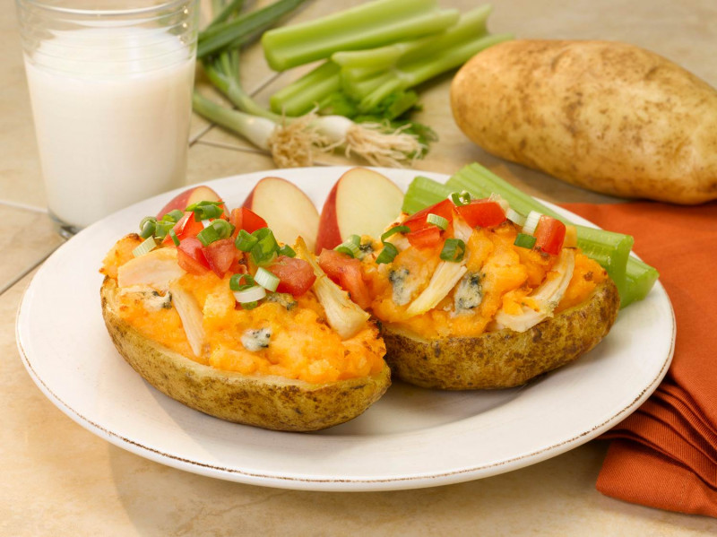 Pieles de Papa con Pollo Buffalo