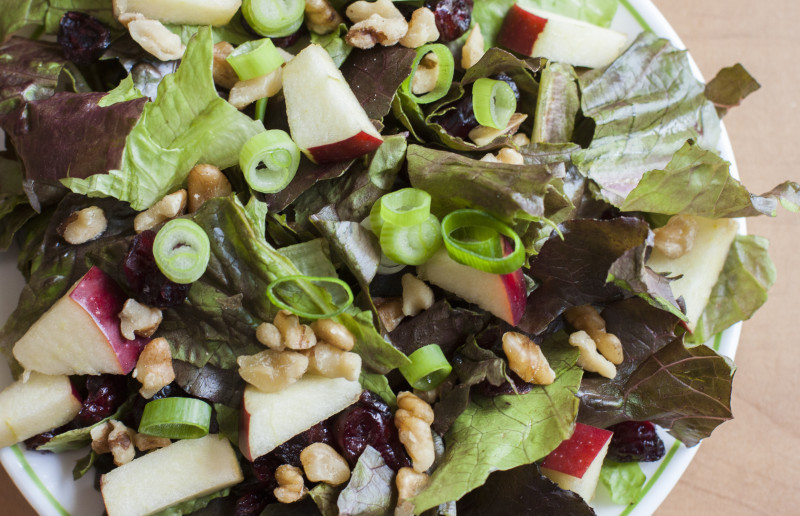Ensalada de Manzana y Arándano Rojo