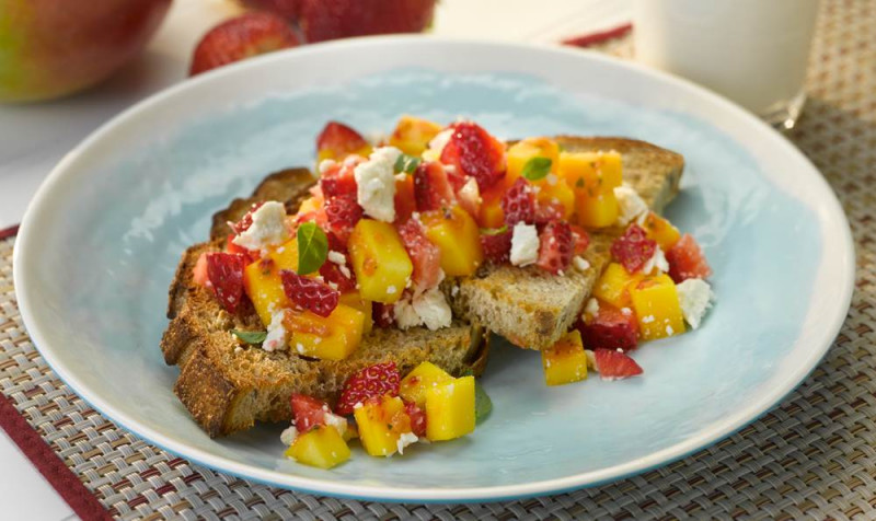 Strawberry Mango Feta Toast Points