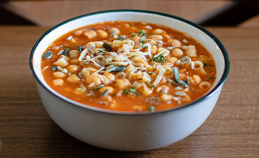 Sopa de Macarrones con Garbanzos